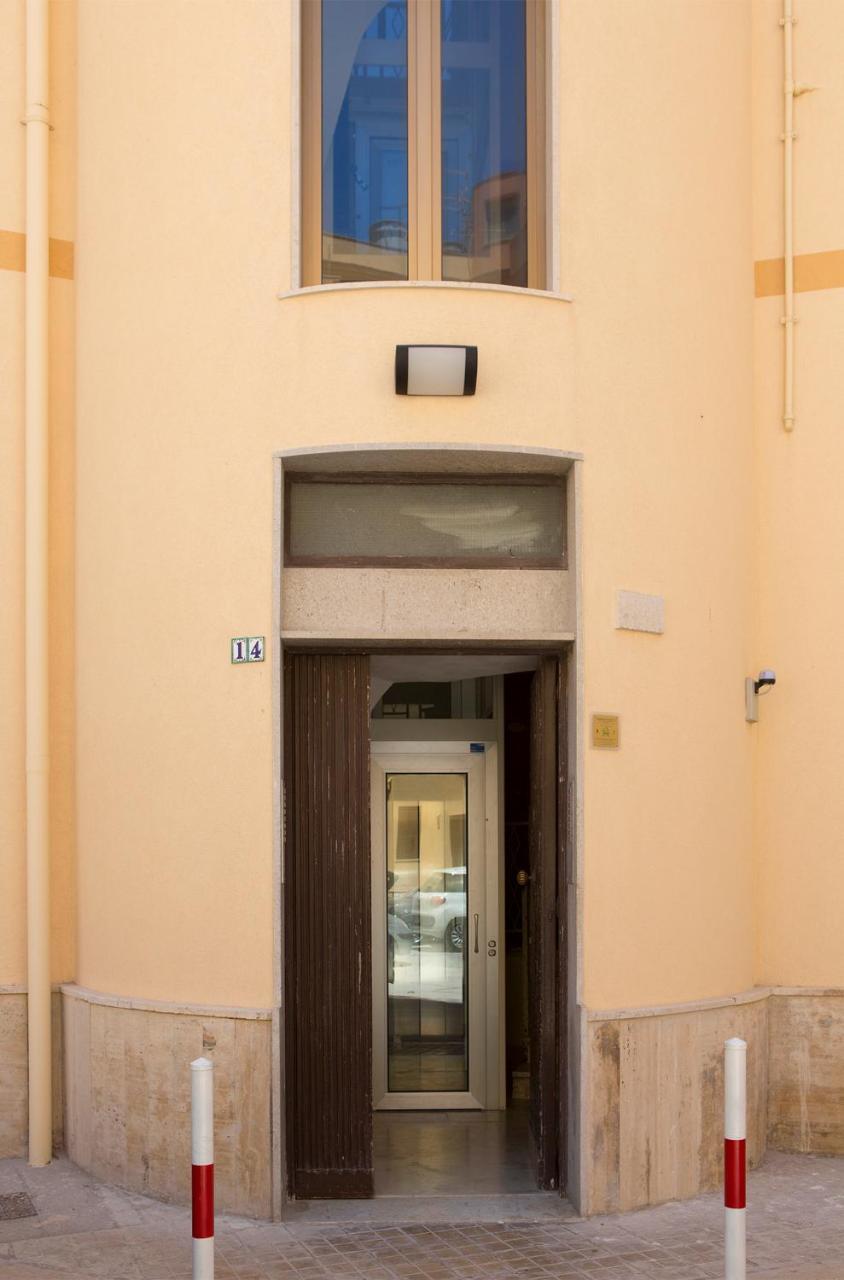 B&B Piazza Vittorio Трапани Екстериор снимка