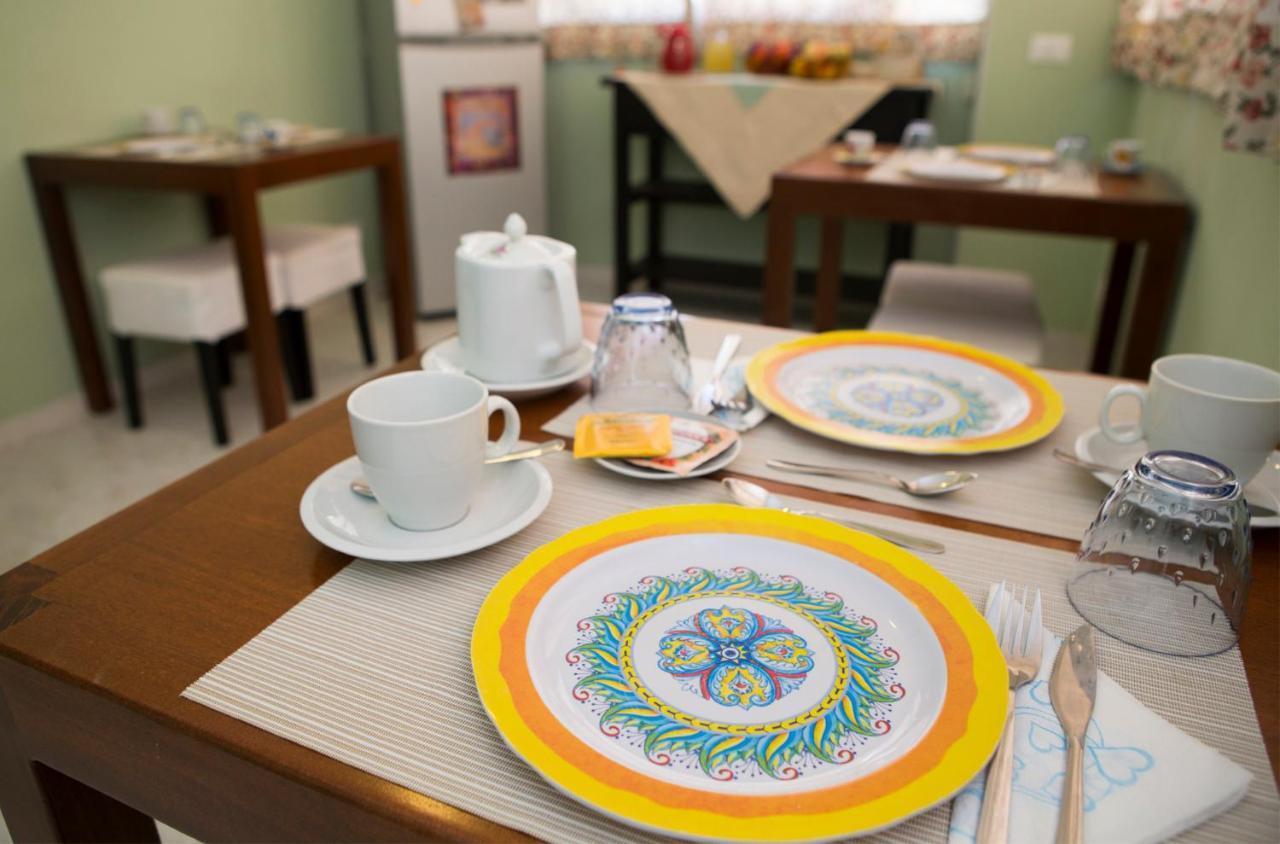 B&B Piazza Vittorio Трапани Екстериор снимка