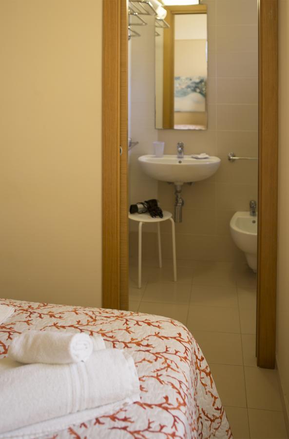 B&B Piazza Vittorio Трапани Екстериор снимка
