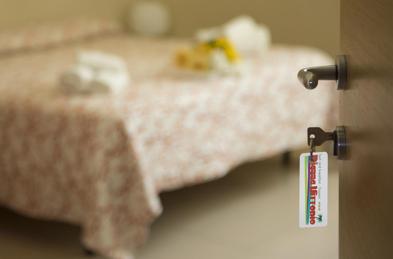 B&B Piazza Vittorio Трапани Екстериор снимка